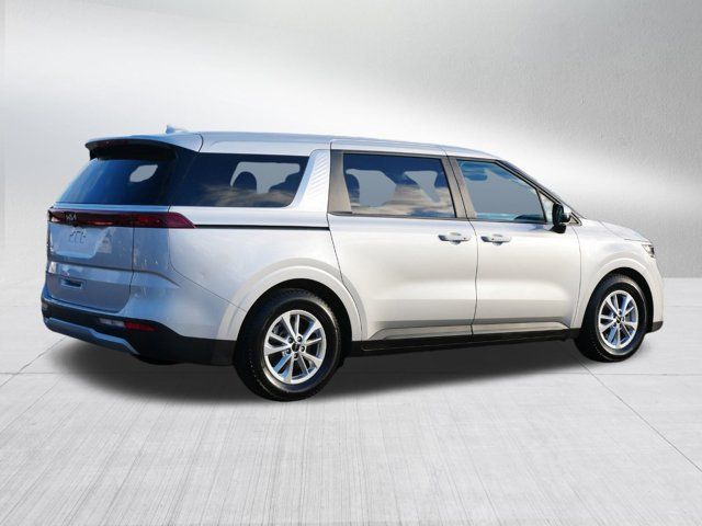 2023 Kia Carnival LX