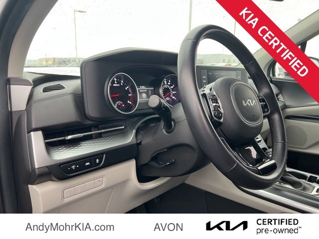 2023 Kia Carnival LX