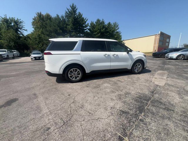 2023 Kia Carnival LX