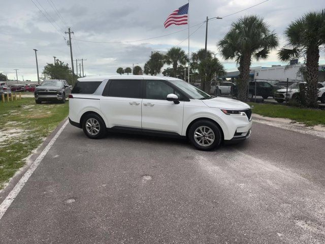 2023 Kia Carnival LX