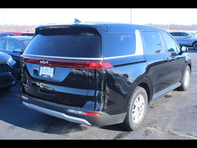 2023 Kia Carnival LX