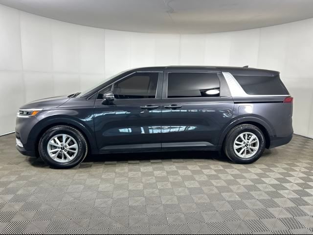 2023 Kia Carnival LX