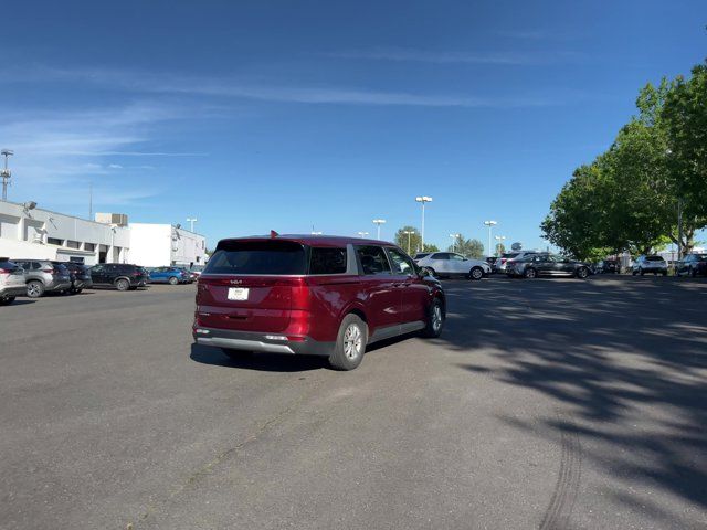 2023 Kia Carnival LX