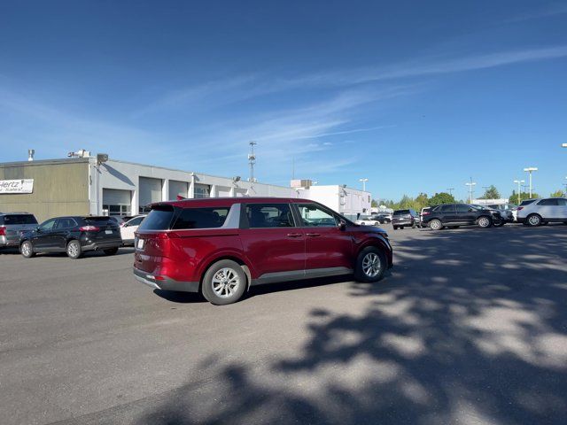 2023 Kia Carnival LX