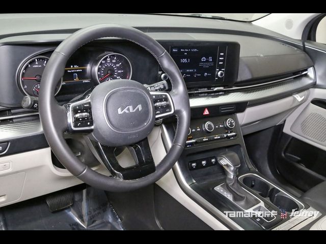 2023 Kia Carnival LX