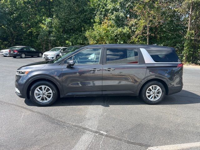 2023 Kia Carnival LX