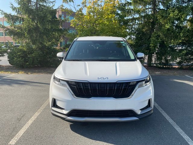 2023 Kia Carnival LX