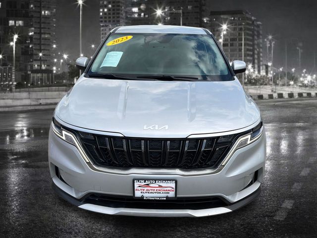 2023 Kia Carnival LX