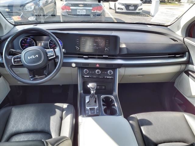 2023 Kia Carnival LX