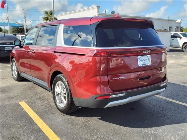 2023 Kia Carnival LX