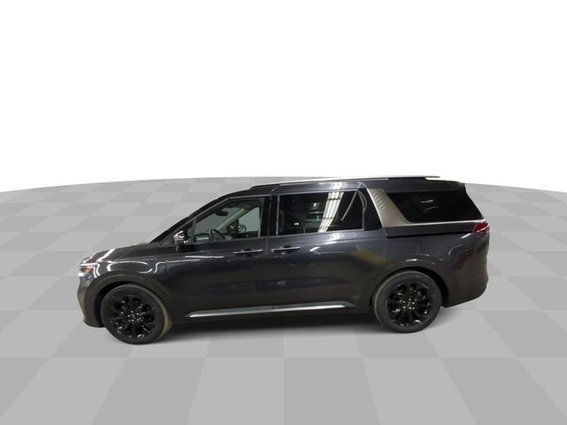 2023 Kia Carnival SX