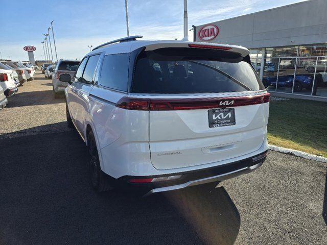 2023 Kia Carnival SX