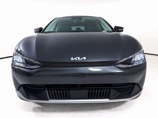 2023 Kia EV6 Light