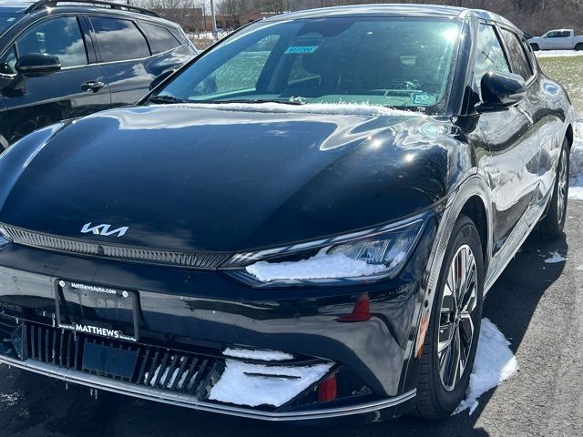 2023 Kia EV6 Wind