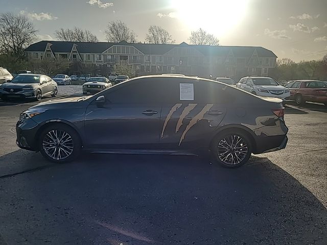 2023 Kia Forte GT-Line