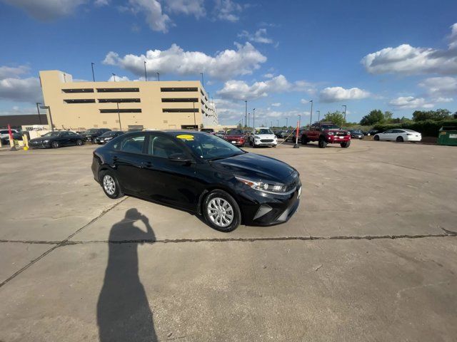 2023 Kia Forte LX