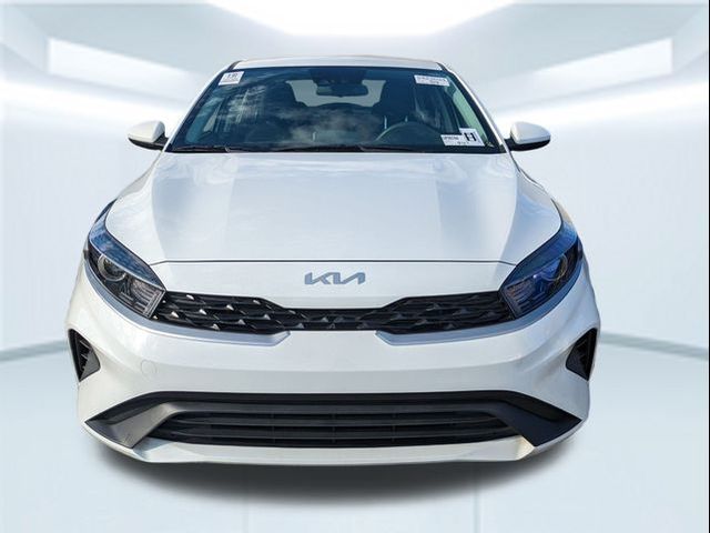 2023 Kia Forte LX