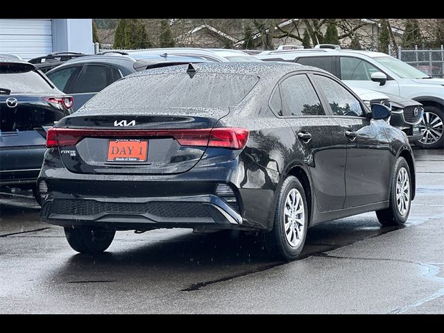 2023 Kia Forte LX