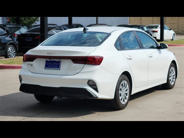 2023 Kia Forte LX