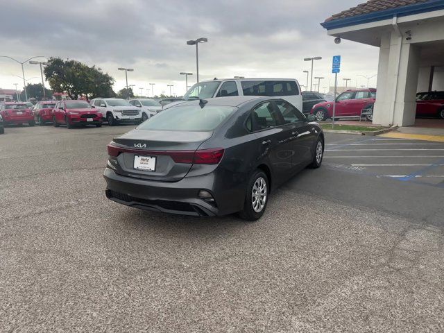 2023 Kia Forte LX