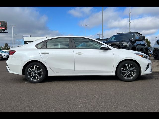 2023 Kia Forte LX