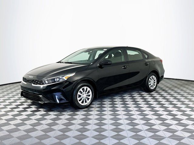 2023 Kia Forte LX