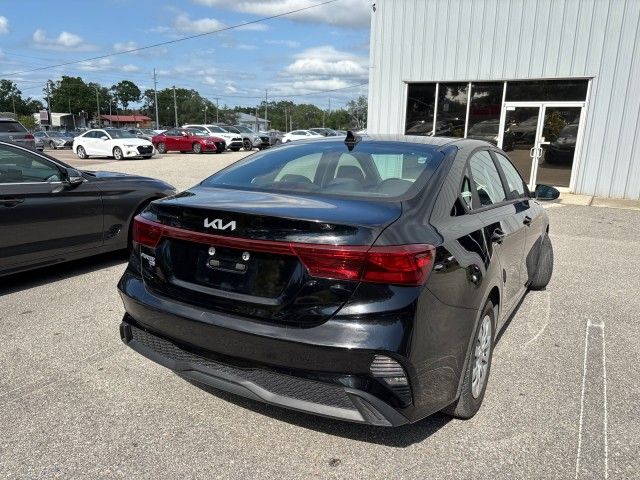 2023 Kia Forte LX