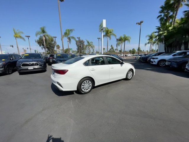 2023 Kia Forte LX