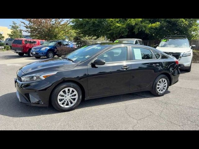 2023 Kia Forte LX