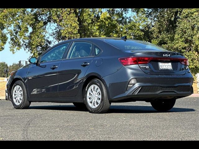 2023 Kia Forte LX