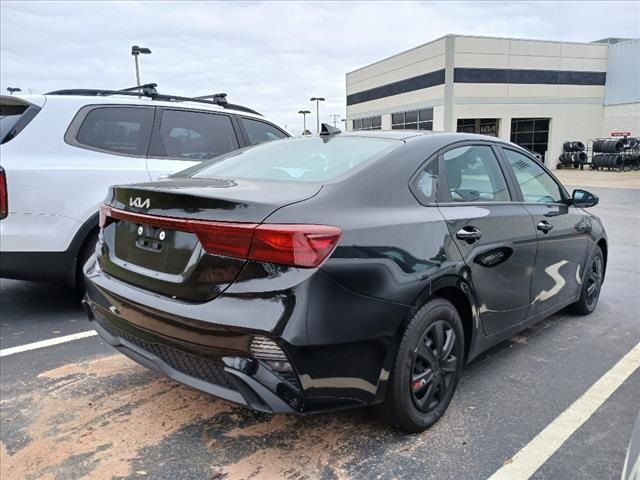 2023 Kia Forte LX