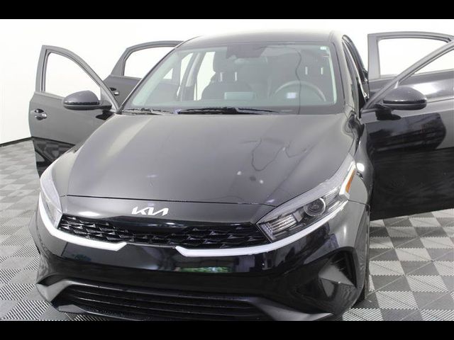 2023 Kia Forte LX