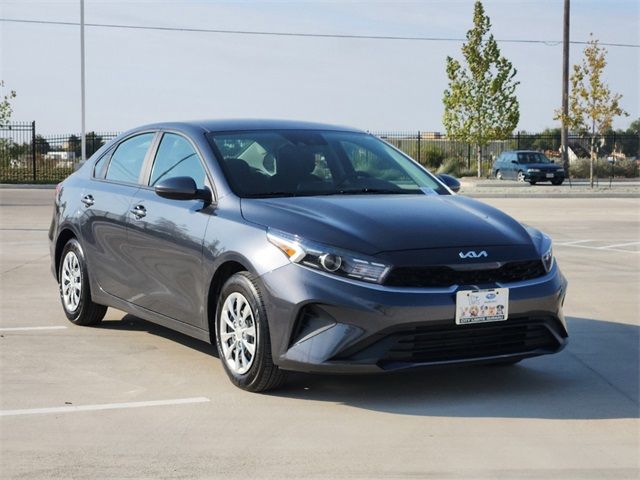 2023 Kia Forte LX