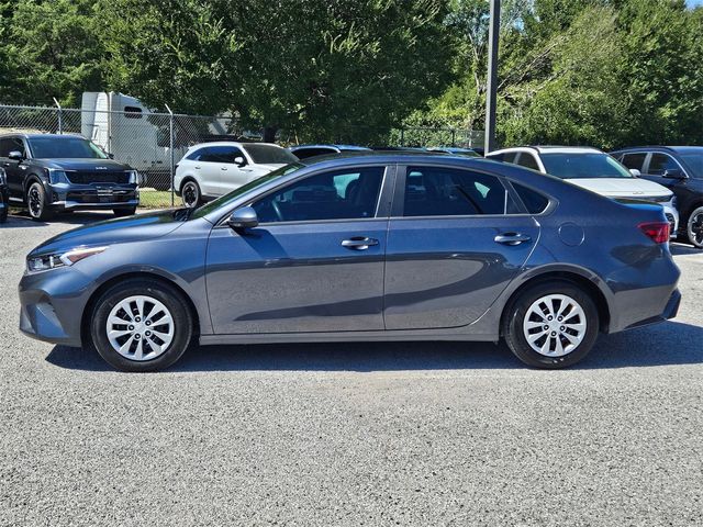 2023 Kia Forte LX