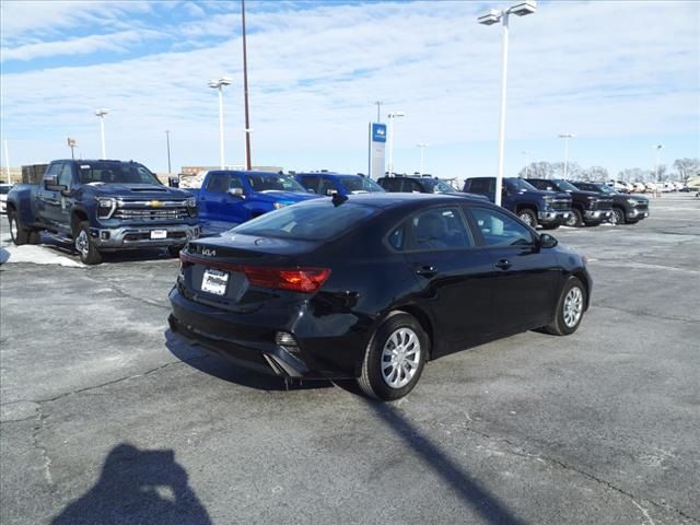 2023 Kia Forte LX