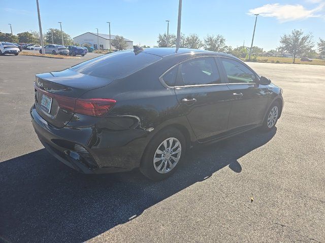 2023 Kia Forte LX