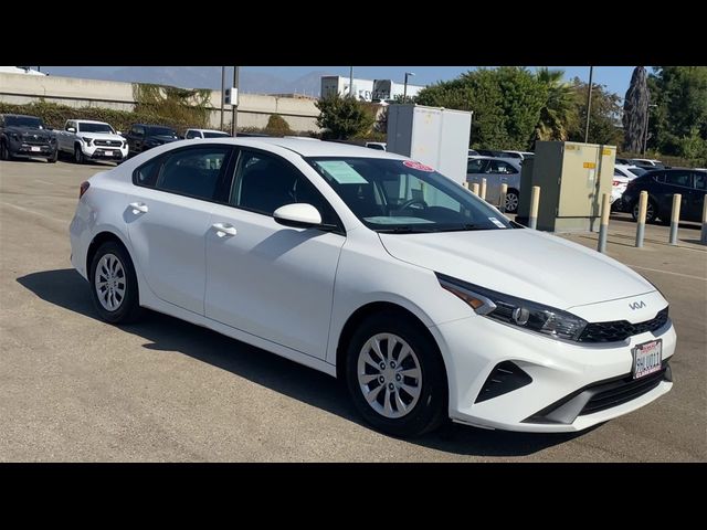 2023 Kia Forte LX