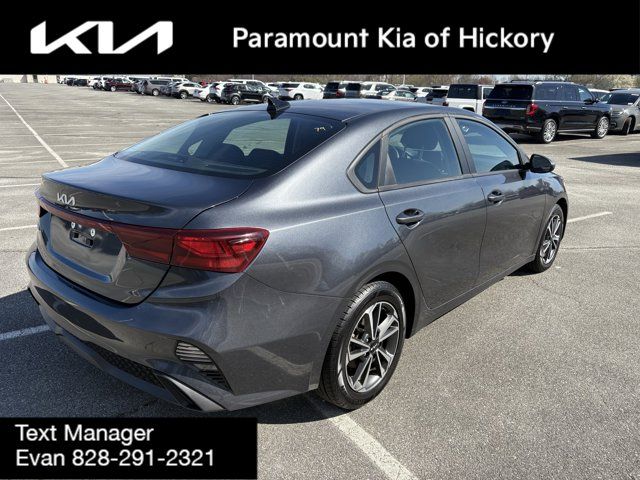 2023 Kia Forte LXS