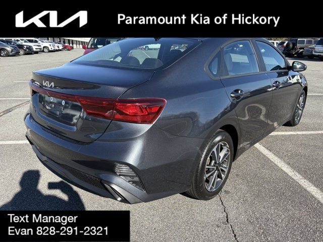 2023 Kia Forte LXS