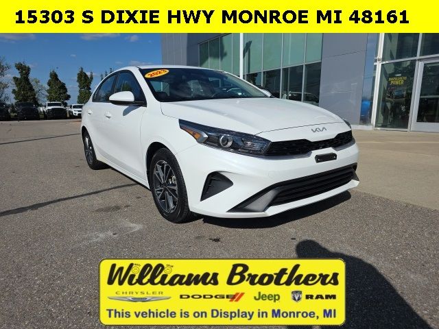 2023 Kia Forte LXS