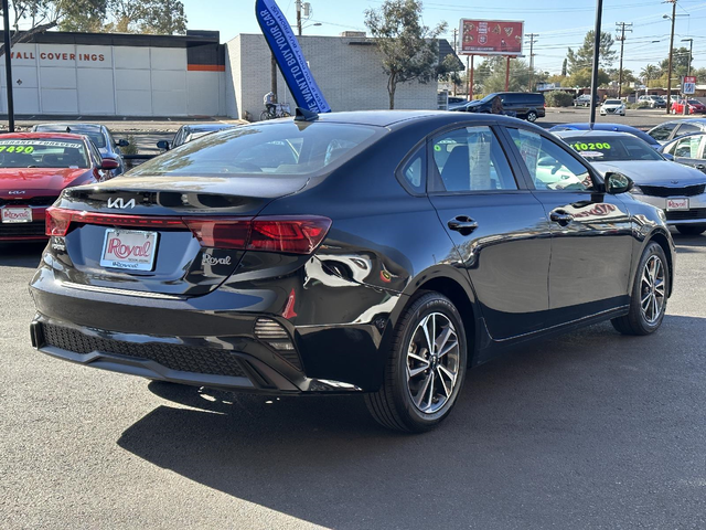 2023 Kia Forte LXS