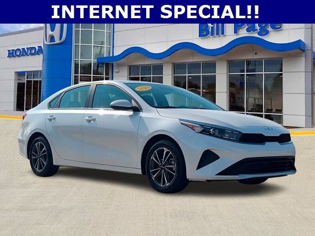 2023 Kia Forte LXS