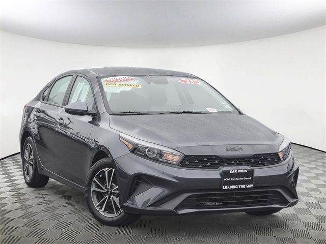 2023 Kia Forte LXS