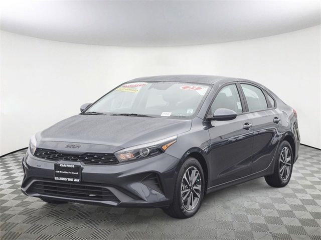 2023 Kia Forte LXS