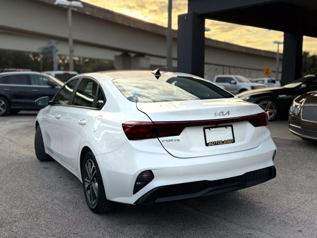 2023 Kia Forte LX