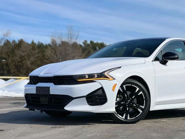 2023 Kia K5 GT-Line