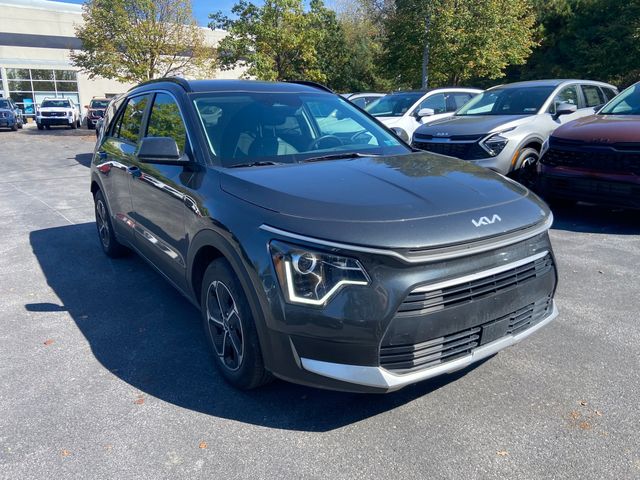 2023 Kia Niro EX