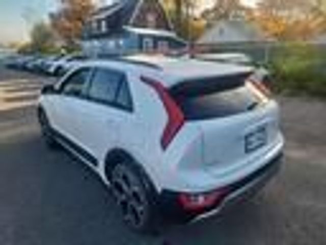 2023 Kia Niro EX Touring