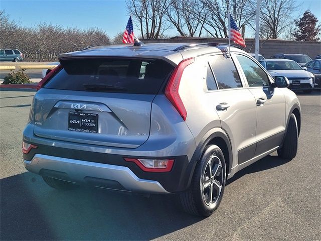 2023 Kia Niro LX