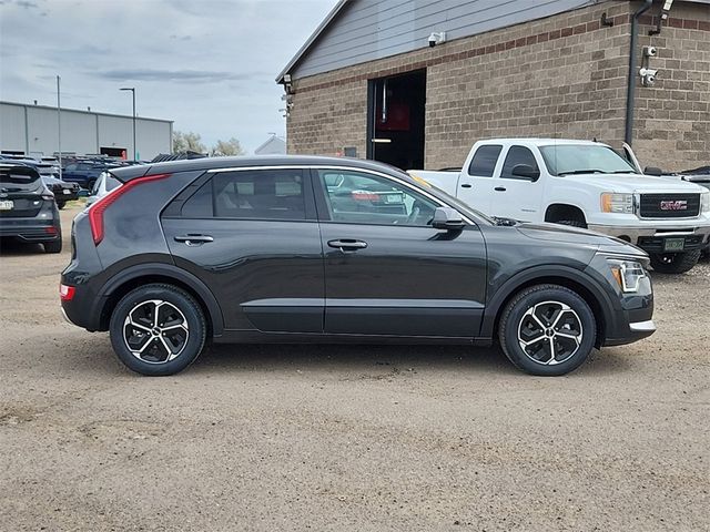 2023 Kia Niro LX